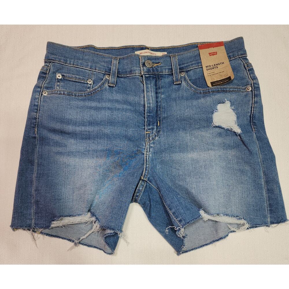 Levi's Mid-length shorts W29'' x L14'' women's